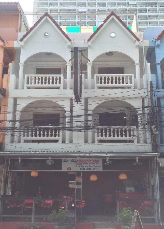 Escobar Guesthouse 乔木提恩海滩 外观 照片