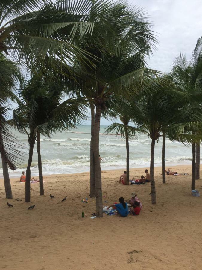 Escobar Guesthouse 乔木提恩海滩 外观 照片