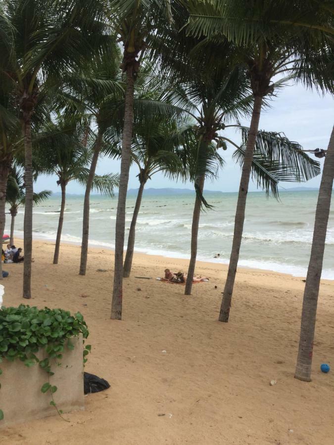 Escobar Guesthouse 乔木提恩海滩 外观 照片